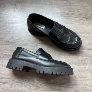 Steve Madden Women's Black Loafers